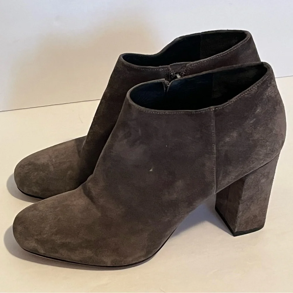 Via Spiga Silvie Block Heel Booties Anthracite Suede